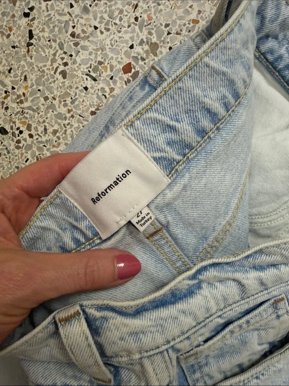 Reformation Val 90’s mid rise straight jeans denim light wash 27 - Picture 6 of 7